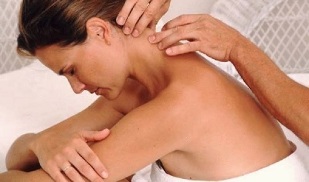 Terapeutická masáž pri cervikálnej chondróze